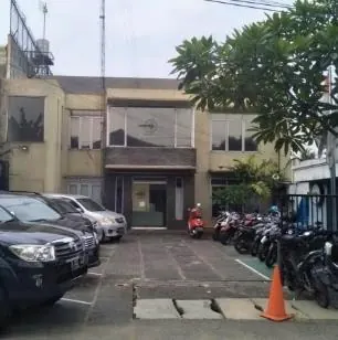 Foto dokumentasi Rukan 2 lantai di Jakarta Selatan dari (1-2) AYDA Jakarta Selatan Ags26.pdf