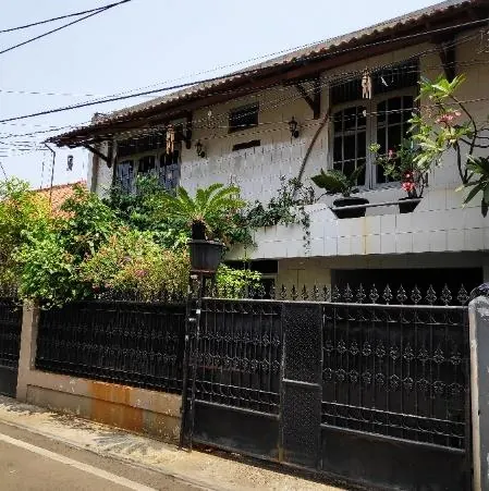 Foto dokumentasi Rumah 2,5 lantai di Jakarta Pusat dari (1-1) AYDA Jakarta Pusat & Timur Ags26.pdf